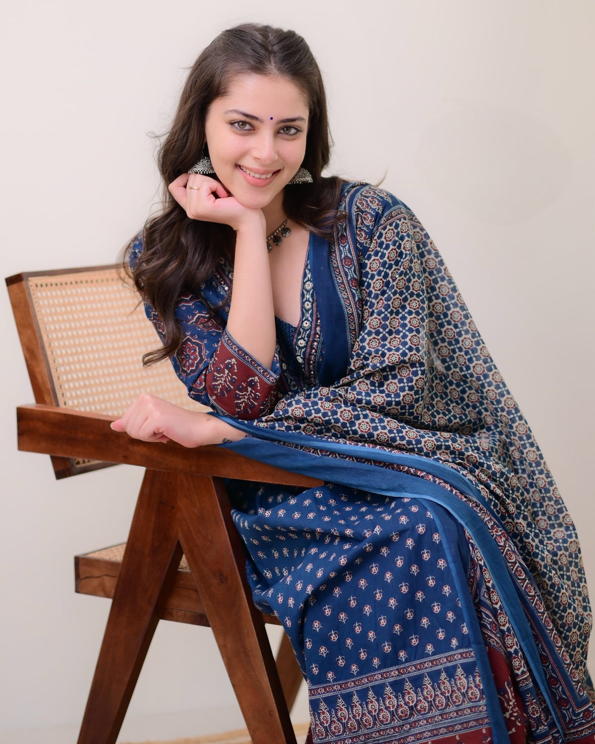 Ethnic Primium Elegent Women Viscose Rayon Printed Kurta Sets