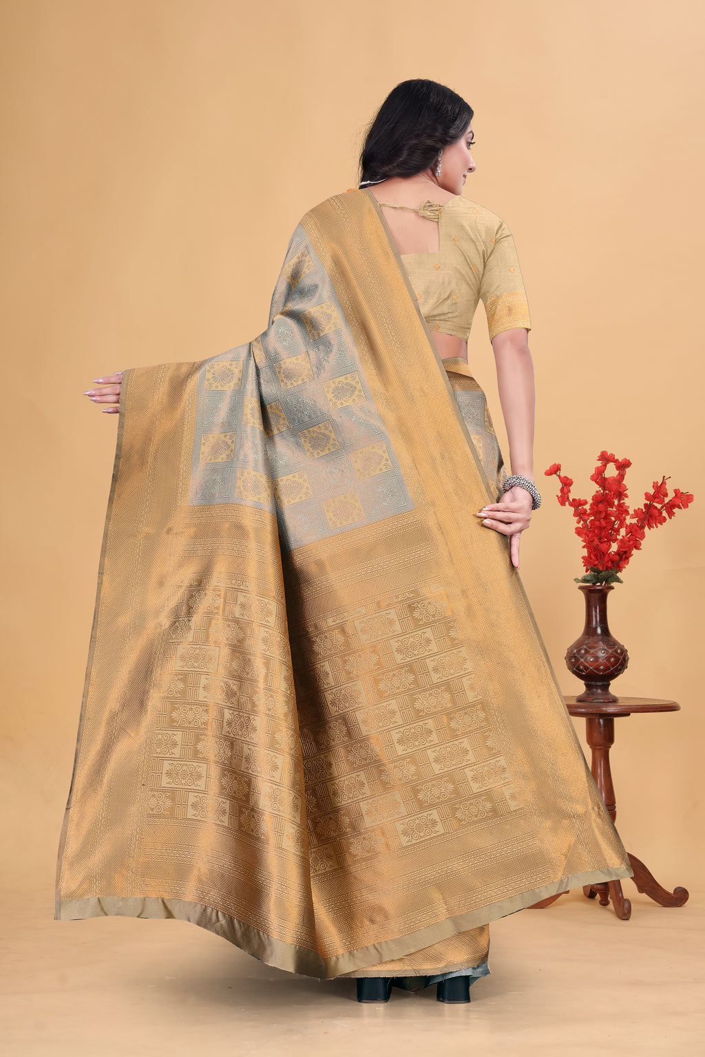 Regal Dual-Tone Silk Saree with Antique Zari Weave