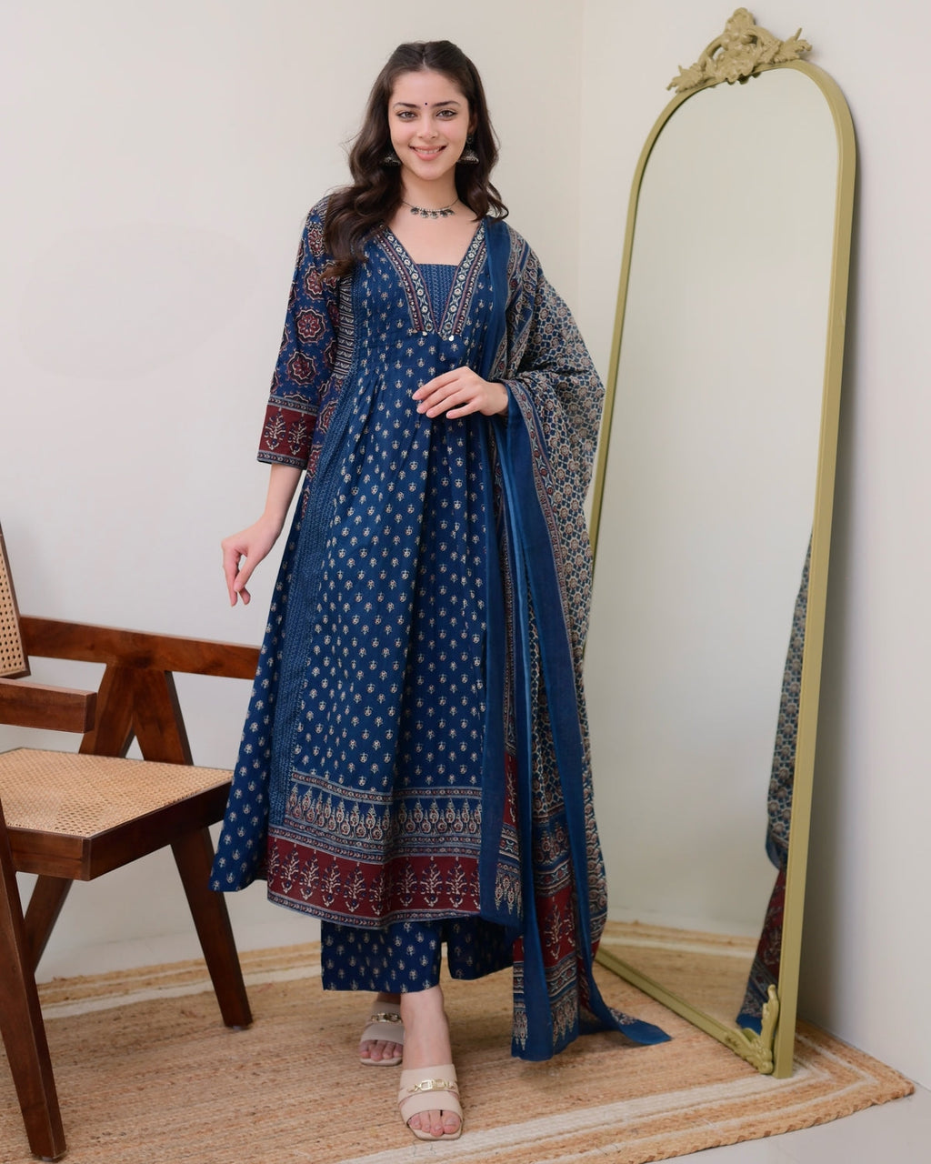 Ethnic Primium Elegent Women Viscose Rayon Printed Kurta Sets