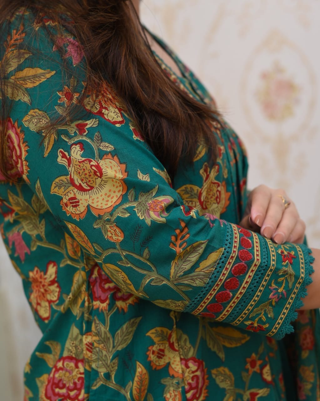 Floral Printed Knee Length V Neck Kurti And Pant Set With Printed Dupatta