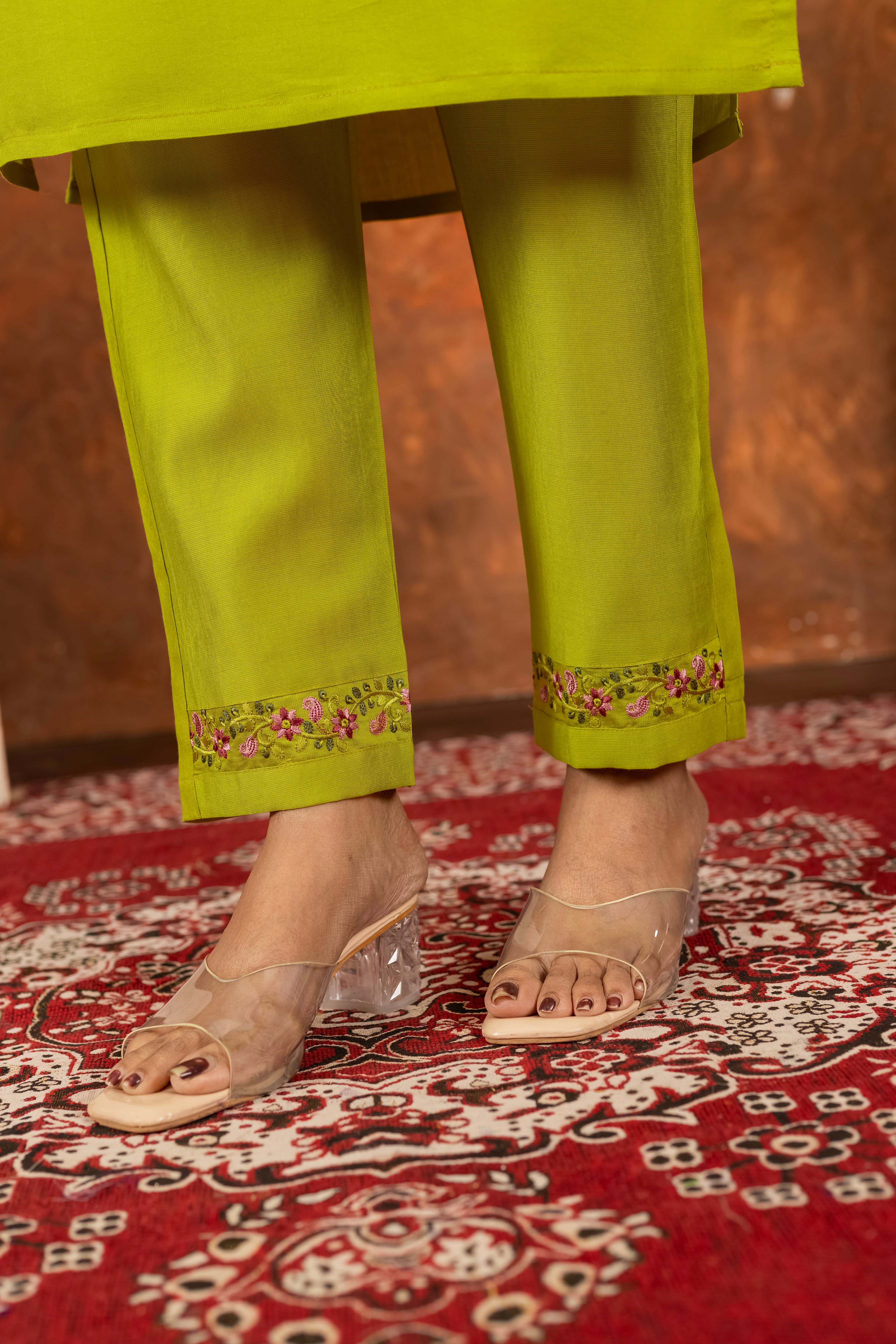 Parrot Green