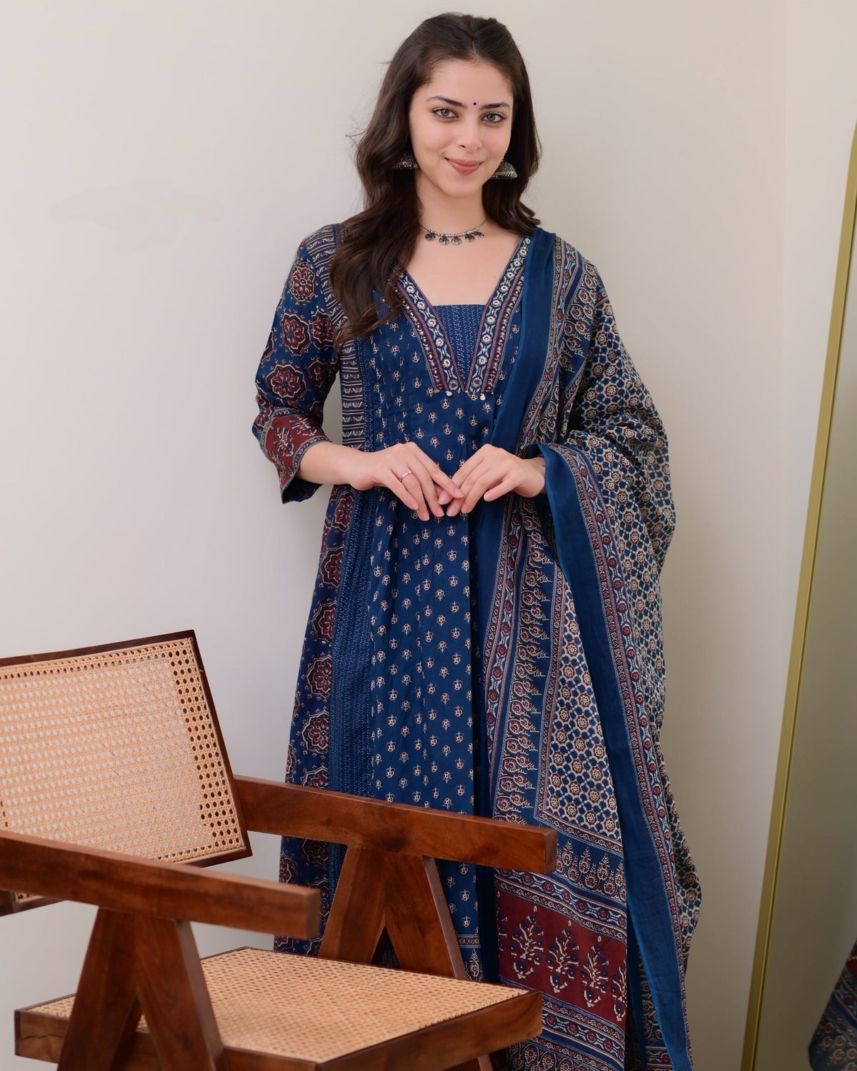 Ethnic Primium Elegent Women Viscose Rayon Printed Kurta Sets