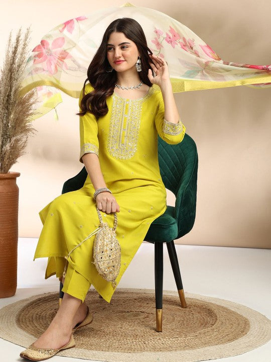 Parrot Green Women Silk Blend Kurta Pant Dupatta Set