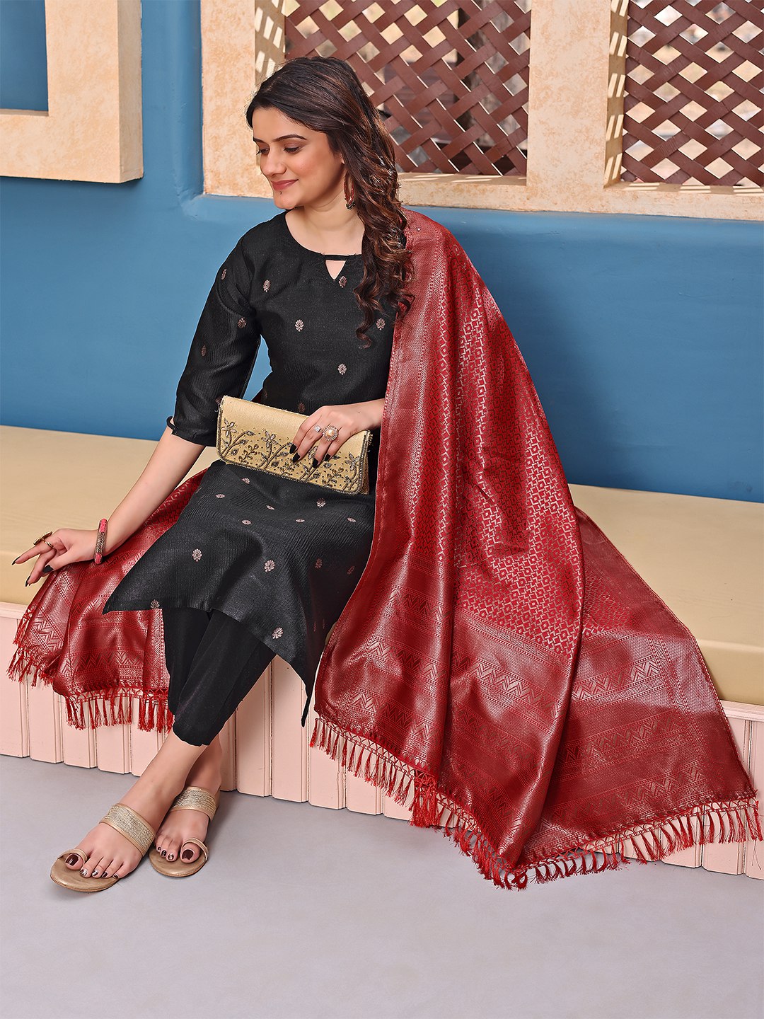 Stylish Black Ethnic Kurta Pant Set with Red Dupatta