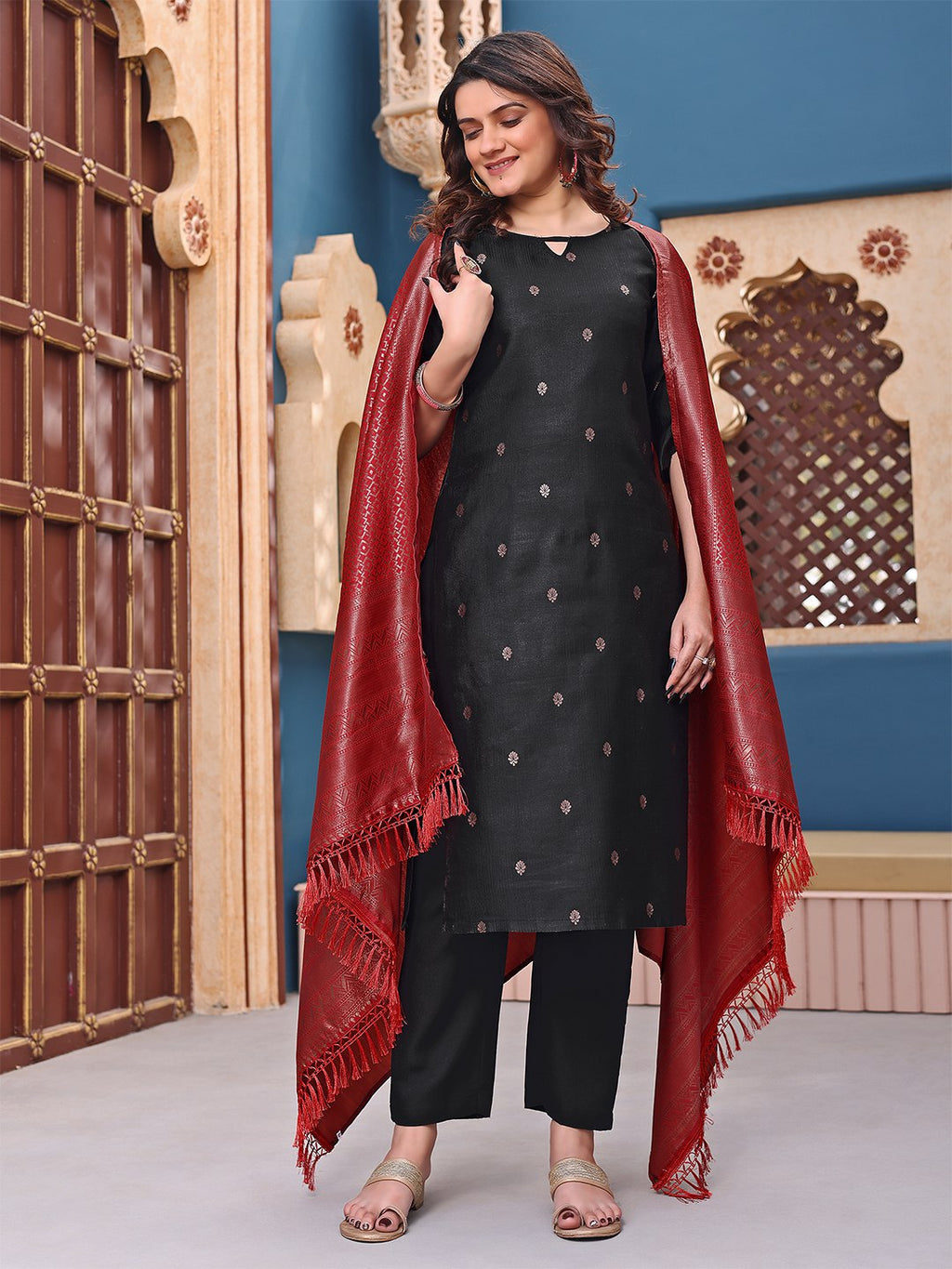Stylish Black Ethnic Kurta Pant Set with Red Dupatta