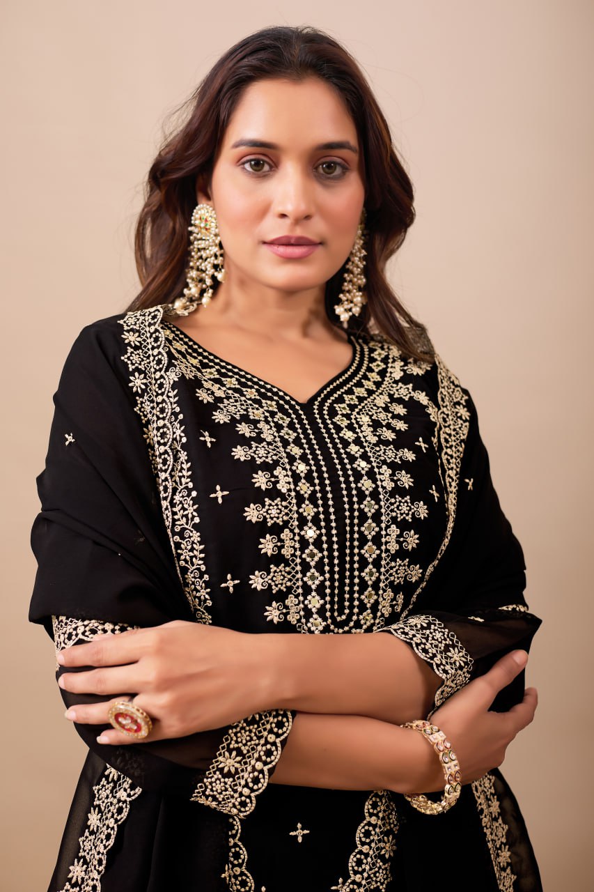 FESTIVAL SPECIAL DESIGNER HEAVY EMBROIDERY SEQUENCE WORK TOP PENT WITH DUPATTA SET