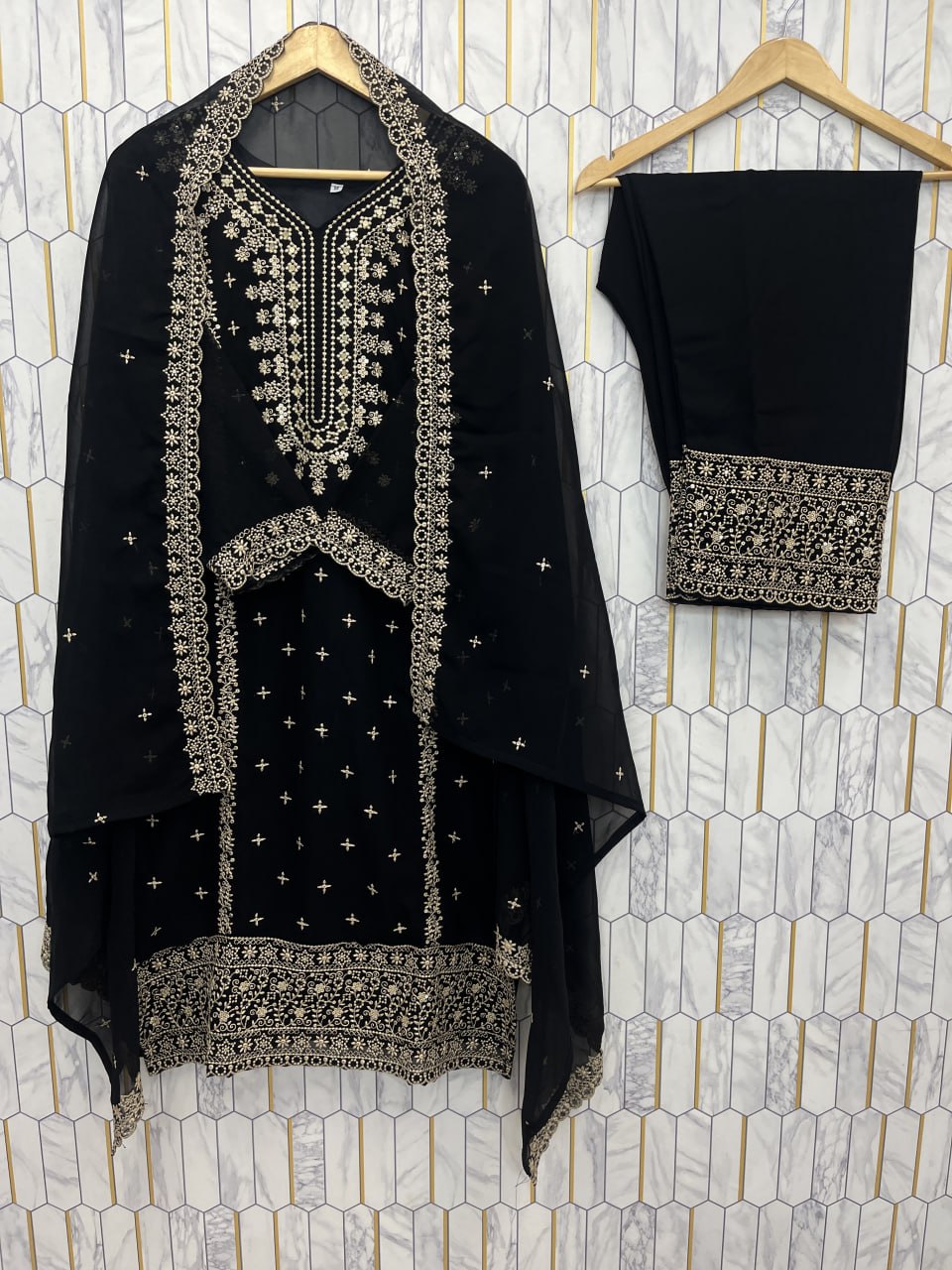 FESTIVAL SPECIAL DESIGNER HEAVY EMBROIDERY SEQUENCE WORK TOP PENT WITH DUPATTA SET