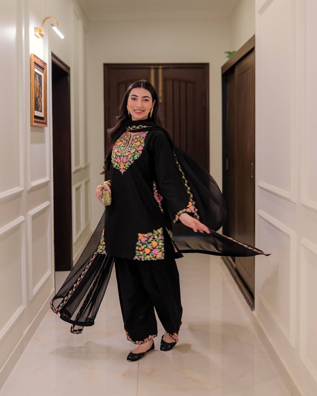 ELEGENT WEAR EMBROIDERED TOP WITH 2 SIDE POCKETS WITH PLAZZO AND DUPPATA